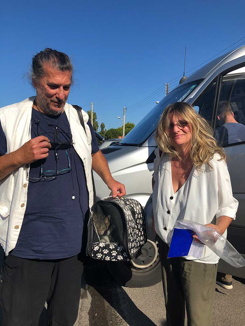 Lilo's arrival in Glyfada, set off by a wonderfully blue sky