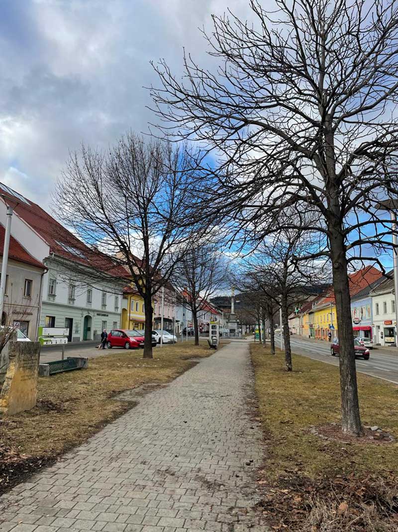 We stopped for the night in Murau. We loved the colourful houses…