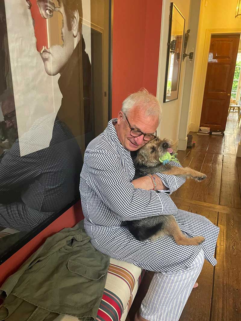 Frequent traveller Chip: Chip reunited with Stephan in London after his road trip home with Animalcouriers