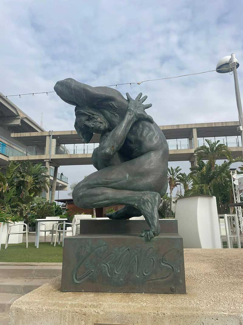 Happy Christmas reunions: …and admire a statue of Cronos, the Greek god of time