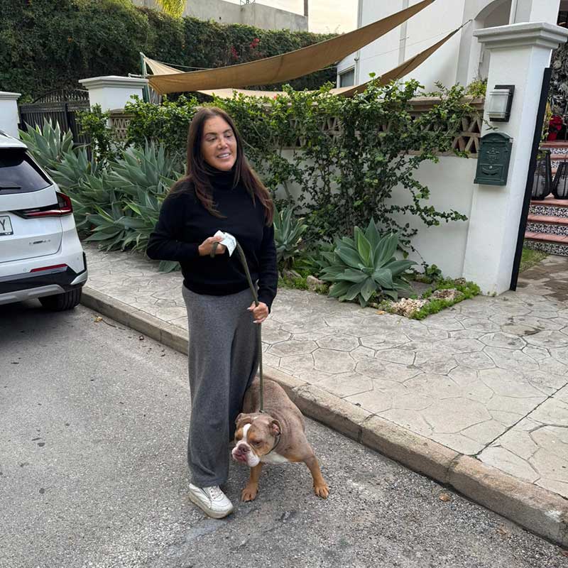 A warm welcome for Reggie in Marbella