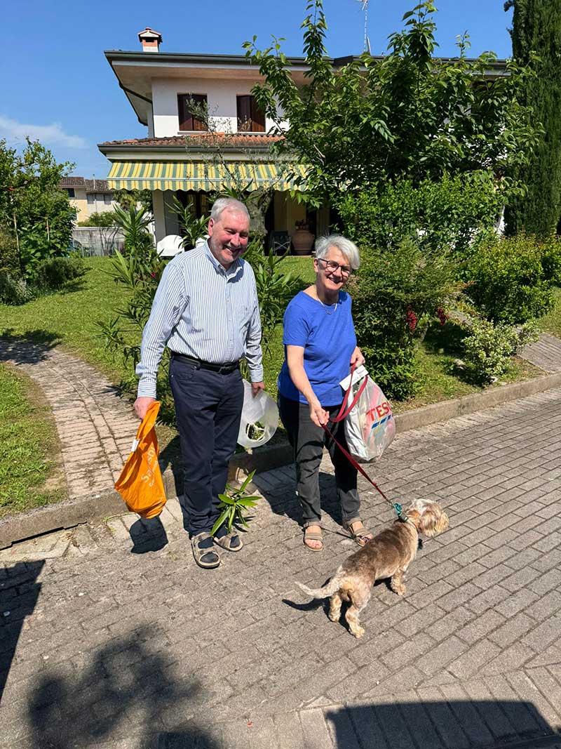 Travelling in southern Europe: Darling Teo is a wire-haired Dachshund belonging to Giulia. He was warmly welcomed near Venice by Giulia's parents.