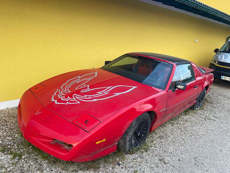 …and this rather racy car!