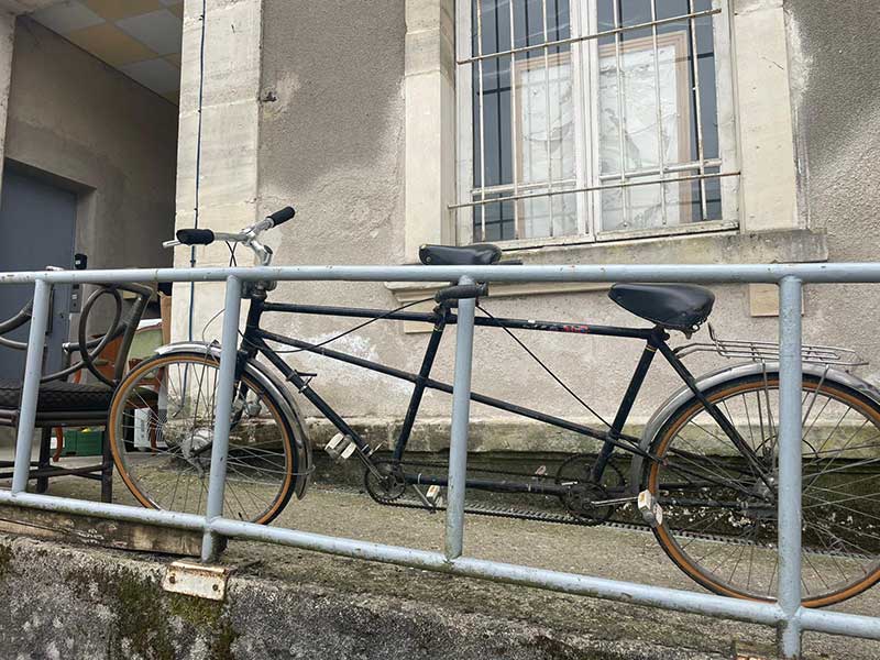 Also on offer: a tandem. A new mode of transport for Animalcouriers perhaps?