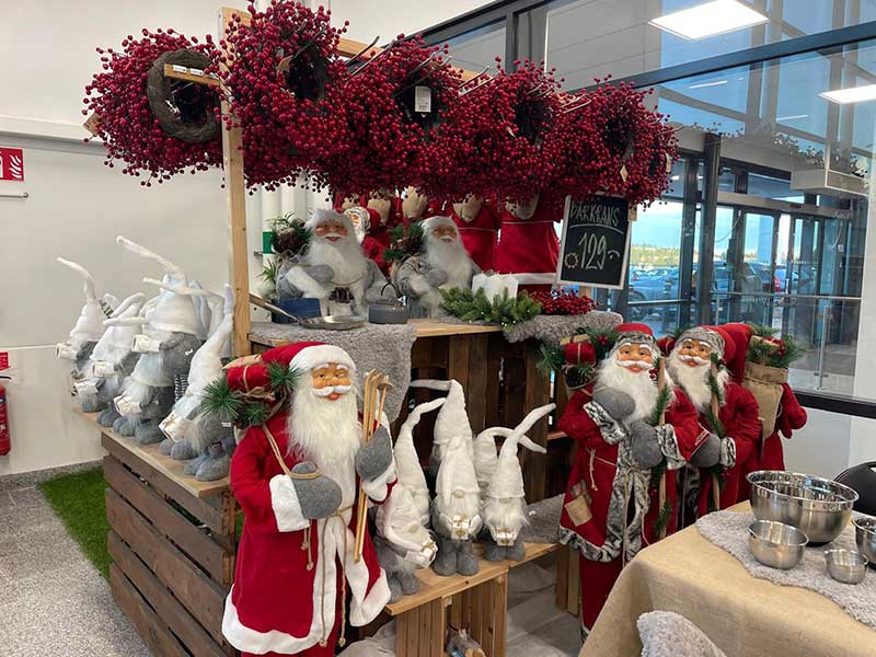 Merry Christmas from everyone at Animalcouriers!