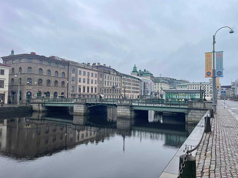The city is named for the Göta älv (or Göta River)
